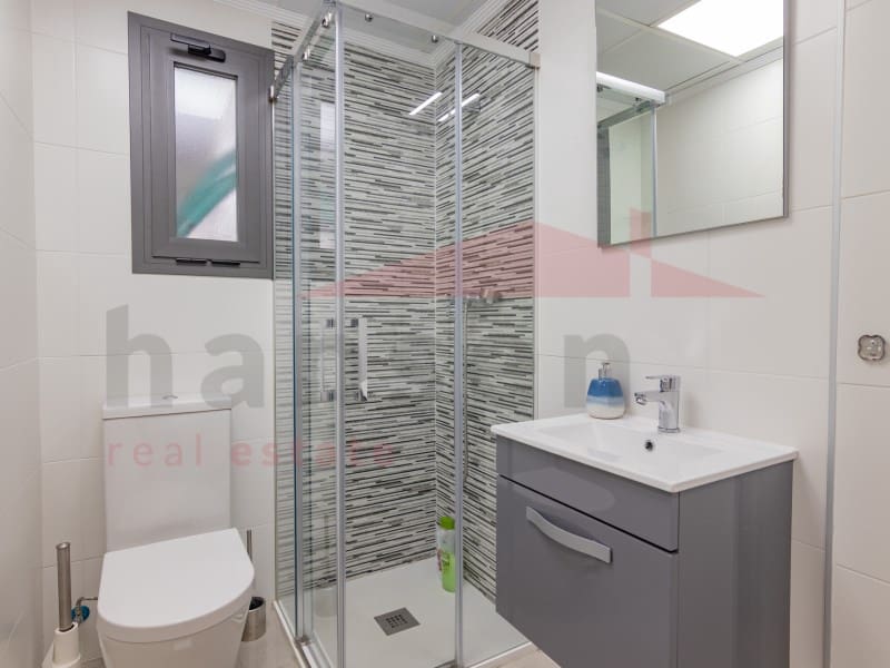 2 sovrum Lägenhet att hyra i Torre del Mar med pool garage - 1 000 € (Ref: 9372142)