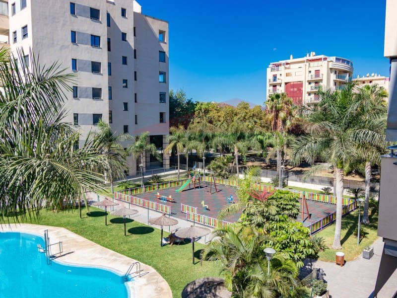 2 sovrum Lägenhet att hyra i Torre del Mar med pool garage - 1 000 € (Ref: 9372142)