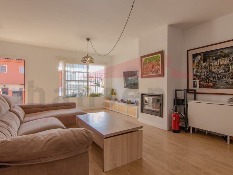 3 soverom Hus til salgs i Almayate med garasje - € 325 000 (Ref: 9385959)