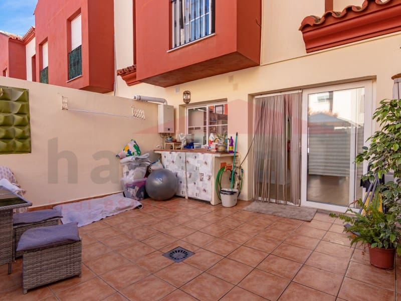 3 soverom Hus til salgs i Almayate med garasje - € 325 000 (Ref: 9385959)