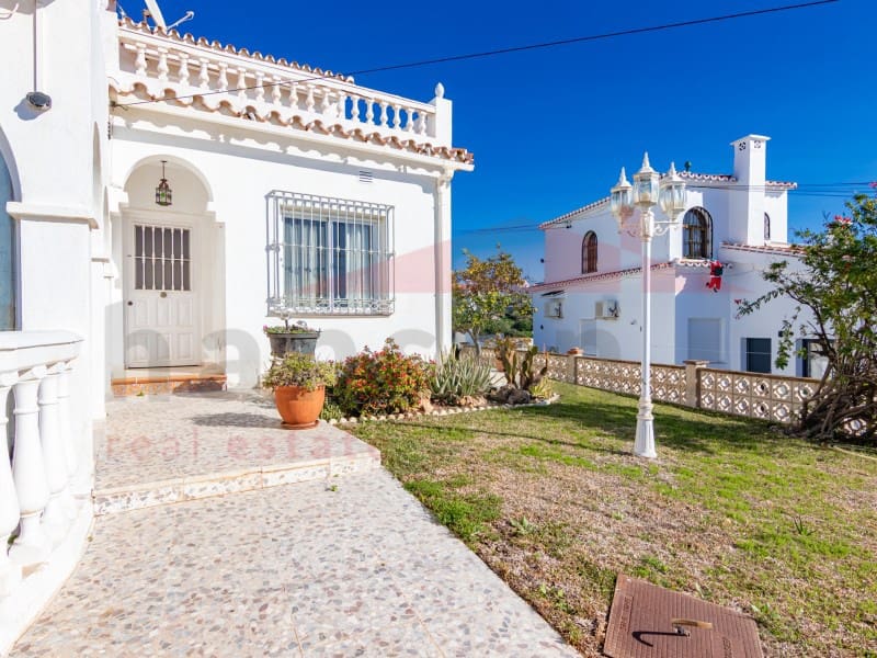 3 quarto Moradia para venda em Benajarafe com garagem - 540 000 € (Ref: 9473147)