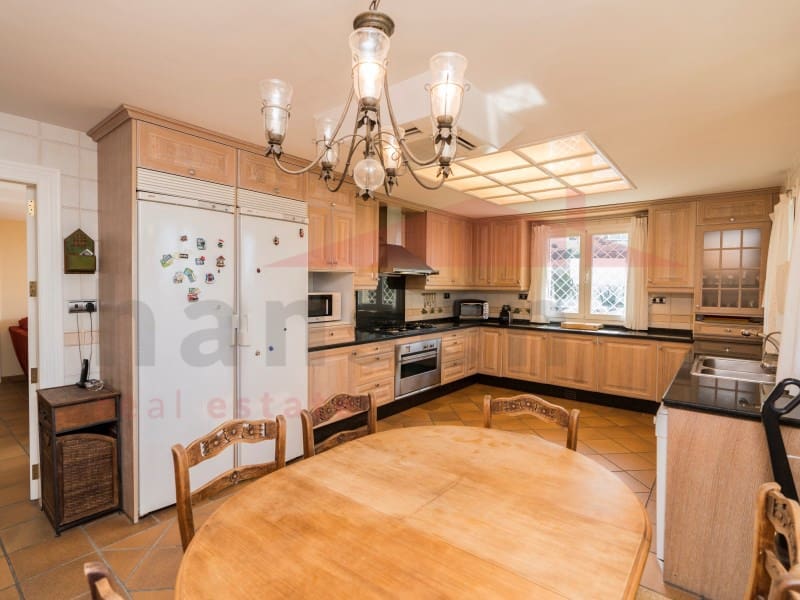 9 soverom Villa til salgs i Torre de Benagalbon med svømmebasseng garasje - € 2 450 000 (Ref: 9488450)