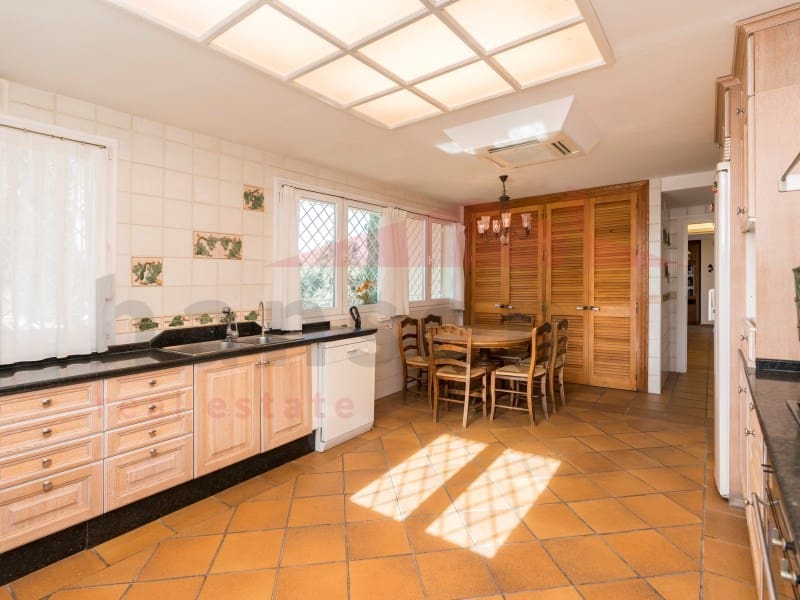 9 soverom Villa til salgs i Torre de Benagalbon med svømmebasseng garasje - € 2 450 000 (Ref: 9488450)