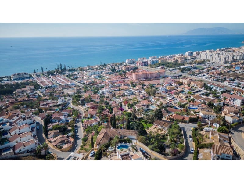 9 soverom Villa til salgs i Torre de Benagalbon med svømmebasseng garasje - € 2 450 000 (Ref: 9488450)