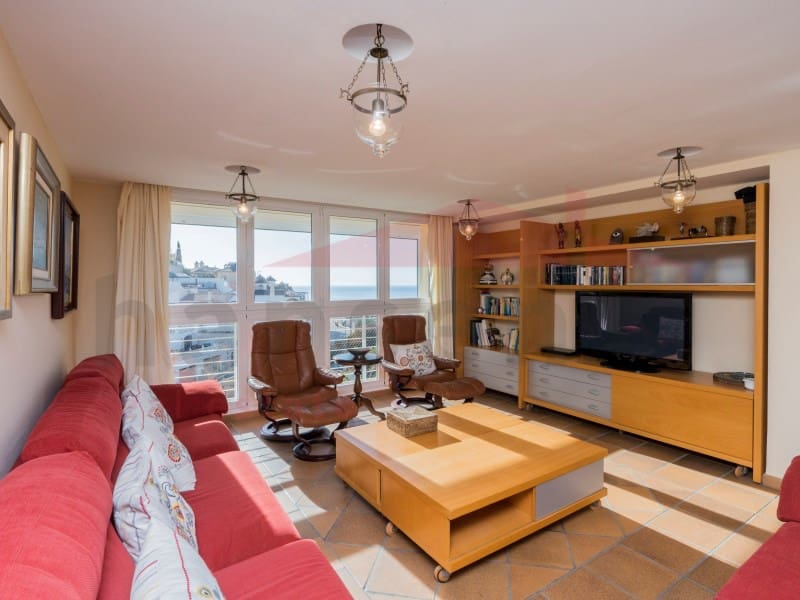 9 soverom Villa til salgs i Torre de Benagalbon med svømmebasseng garasje - € 2 450 000 (Ref: 9488450)