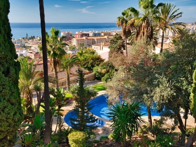 9 soverom Villa til salgs i Torre de Benagalbon, Rincón de la Victoria med svømmebasseng garasje - € 2 450 000 (Ref: 9488450)