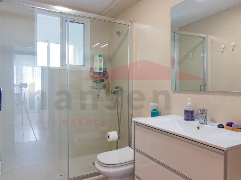 3 soveværelse Lejlighed til salg i Torre del Mar - € 330.000 (Ref: 9502240)