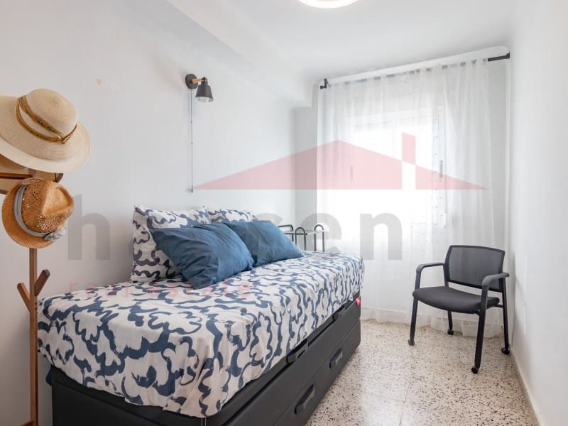 3 soveværelse Lejlighed til salg i Torre del Mar - € 330.000 (Ref: 9502240)