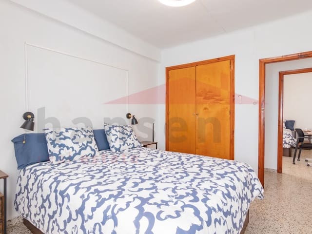 3 soveværelse Lejlighed til salg i Torre del Mar, Vélez-Málaga - € 330.000 (Ref: 9502240)