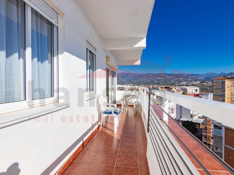 3 soveværelse Lejlighed til salg i Torre del Mar - € 330.000 (Ref: 9502240)