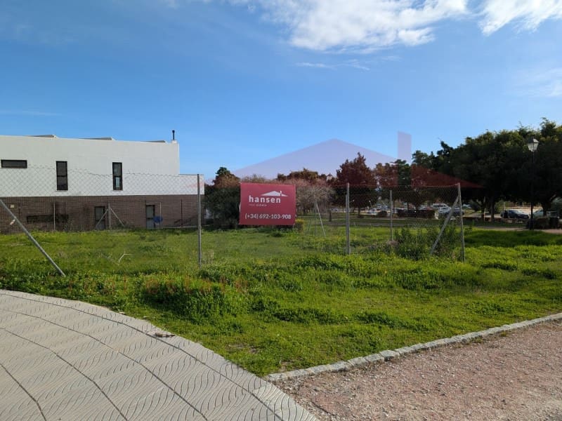 Teren niezagospodarowany na sprzedaż w Torre del Mar - 330 000 € (Ref: 9518987)