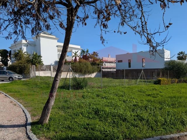 Teren niezagospodarowany na sprzedaż w Torre del Mar, Vélez-Málaga - 330 000 € (Ref: 9518987)