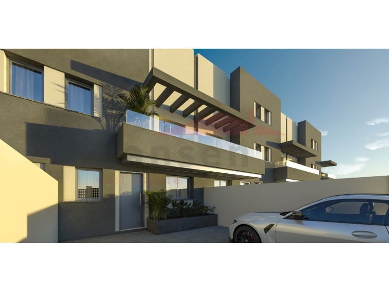 4 soveværelse Byhus til salg i Torrox-Costa med swimmingpool garage - € 420.000 (Ref: 9524585)