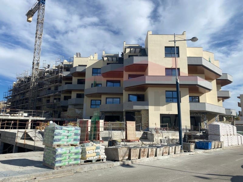 1 slaapkamer Flat te koop in Torrox-Costa met zwembad garage - € 294.000 (Ref: 9524587)