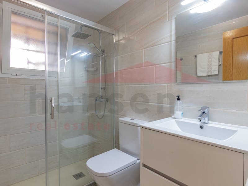 3 bedroom Flat for sale in Caleta de Velez with garage - € 359,000 (Ref: 9528113)