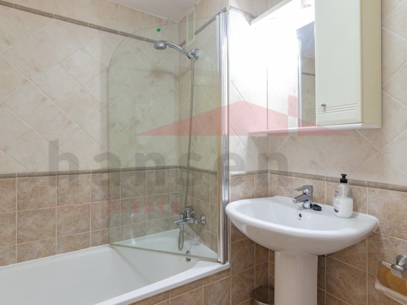 3 bedroom Flat for sale in Caleta de Velez with garage - € 359,000 (Ref: 9528113)