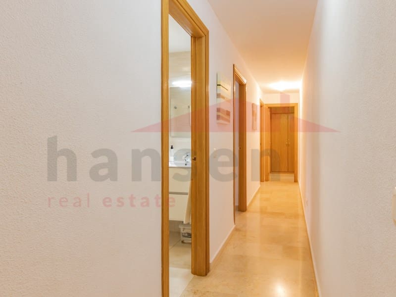 3 bedroom Flat for sale in Caleta de Velez with garage - € 359,000 (Ref: 9528113)