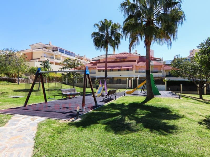 3 bedroom Flat for sale in Caleta de Velez with pool garage - € 359,000 (Ref: 9528113)