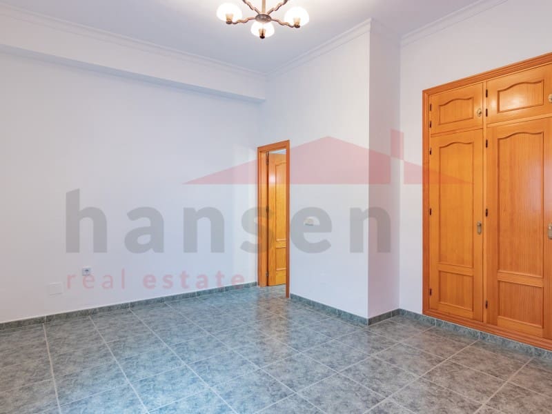 7 soverom Hus til salgs i Velez-Malaga - € 395 000 (Ref: 9541063)