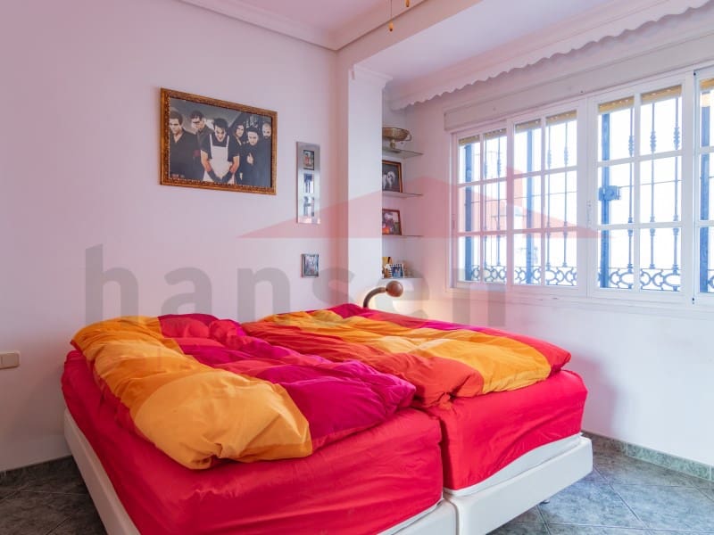 7 soverom Hus til salgs i Velez-Malaga - € 395 000 (Ref: 9541063)