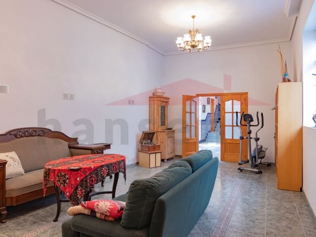 7 soverom Hus til salgs i Vélez-Málaga - € 395 000 (Ref: 9541063)