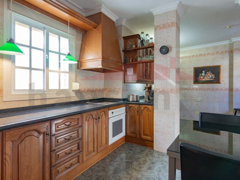 7 soverom Hus til salgs i Velez-Malaga - € 395 000 (Ref: 9541063)