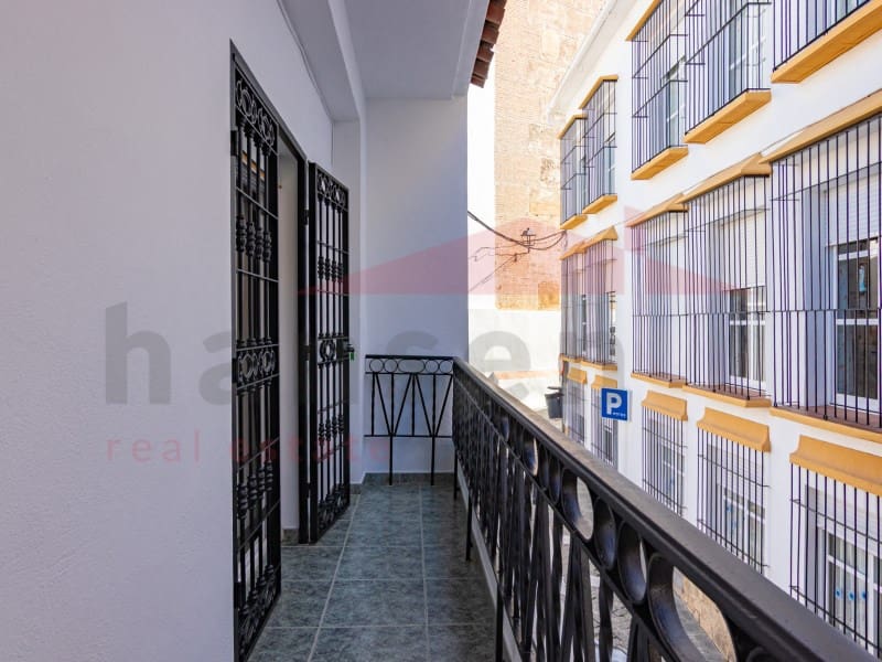 7 soverom Hus til salgs i Velez-Malaga - € 395 000 (Ref: 9541063)