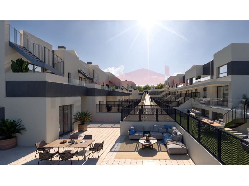3 soveværelse Byhus til salg i Nerja med swimmingpool garage - € 850.000 (Ref: 9547850)