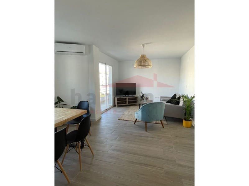 2 bedroom Apartment for rent in Torre del Mar - € 900 (Ref: 9591226)