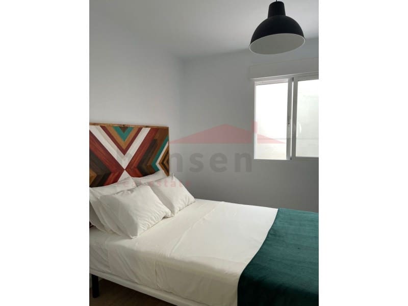 2 bedroom Apartment for rent in Torre del Mar - € 900 (Ref: 9591226)