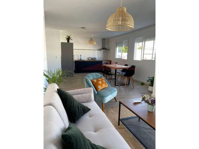 2 soverom Leilighet til leie i Torre del Mar, Vélez-Málaga - € 900 (Ref: 9591226)