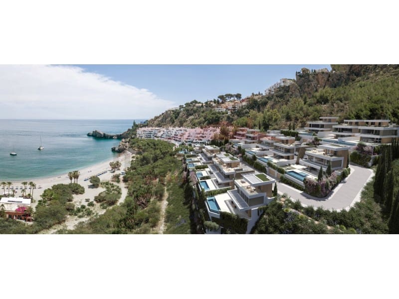 3 bedroom Villa for sale in La Herradura with pool garage - € 1,950,000 (Ref: 9619189)