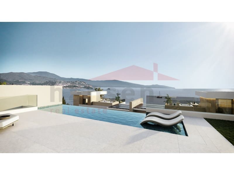 3 bedroom Villa for sale in La Herradura with pool garage - € 1,950,000 (Ref: 9619189)