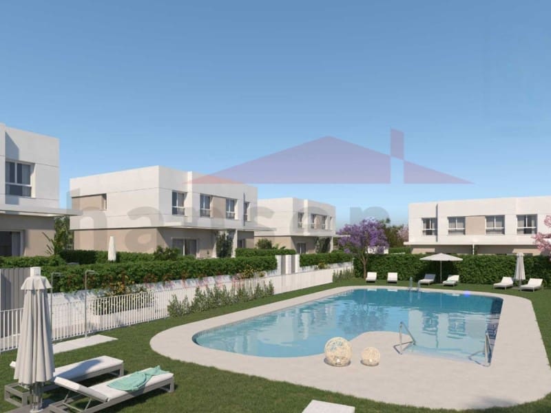 Pareado de 3 habitaciones en Vélez-Málaga en venta - 399.950 € (Ref: 9698718)