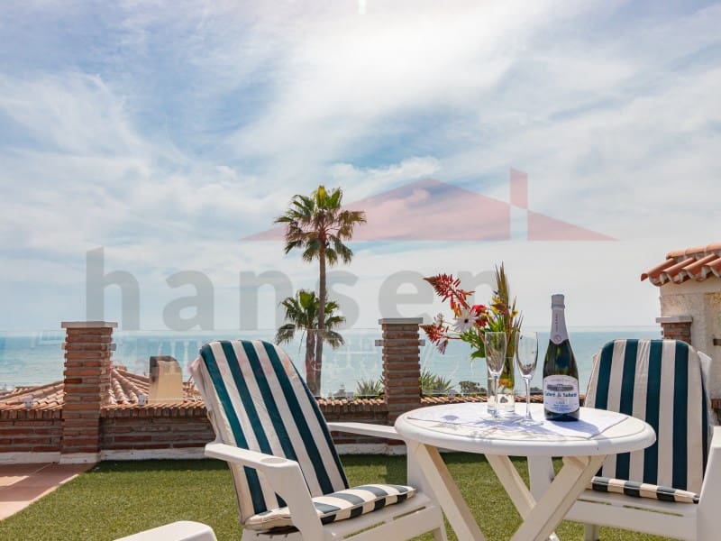 5 Zimmer Villa zu verkaufen in Benajarafe mit Pool - 955.000 € (Ref: 9704898)