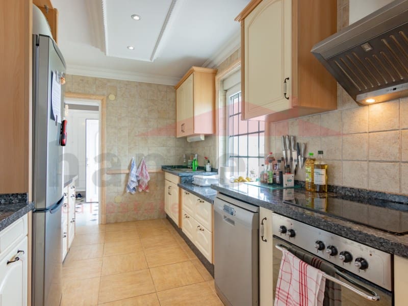 5 Zimmer Villa zu verkaufen in Benajarafe mit Pool - 955.000 € (Ref: 9704898)