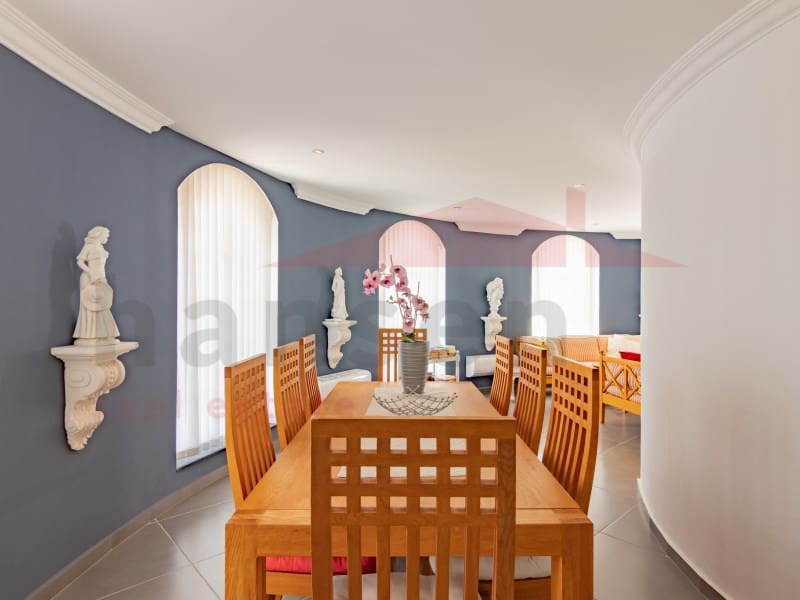 5 Zimmer Villa zu verkaufen in Benajarafe mit Pool - 955.000 € (Ref: 9704898)