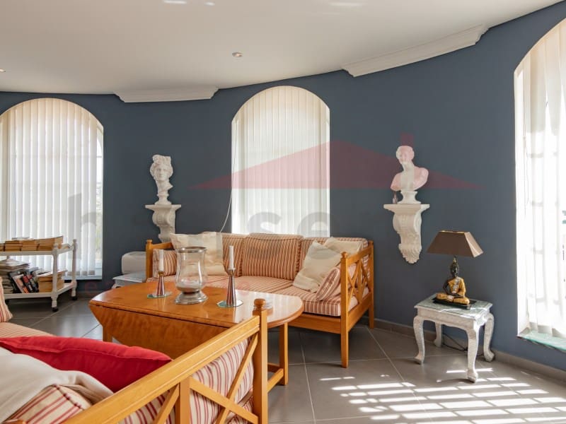 5 Zimmer Villa zu verkaufen in Benajarafe mit Pool - 955.000 € (Ref: 9704898)