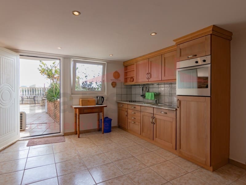 5 Zimmer Villa zu verkaufen in Benajarafe mit Pool - 955.000 € (Ref: 9704898)