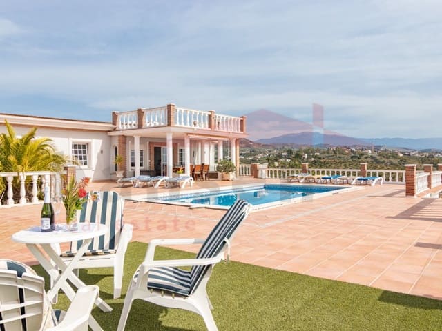 5 soverom Villa til salgs i Benajarafe, Vélez-Málaga med svømmebasseng - € 955 000 (Ref: 9704898)