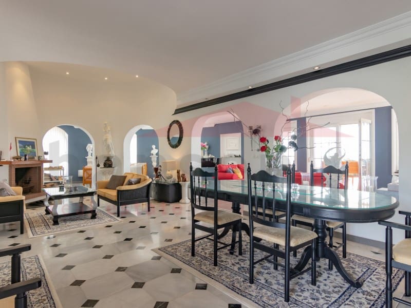 5 Zimmer Villa zu verkaufen in Benajarafe mit Pool - 955.000 € (Ref: 9704898)