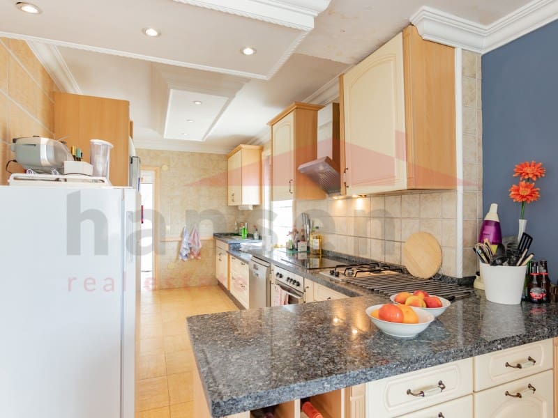 5 Zimmer Villa zu verkaufen in Benajarafe mit Pool - 955.000 € (Ref: 9704898)