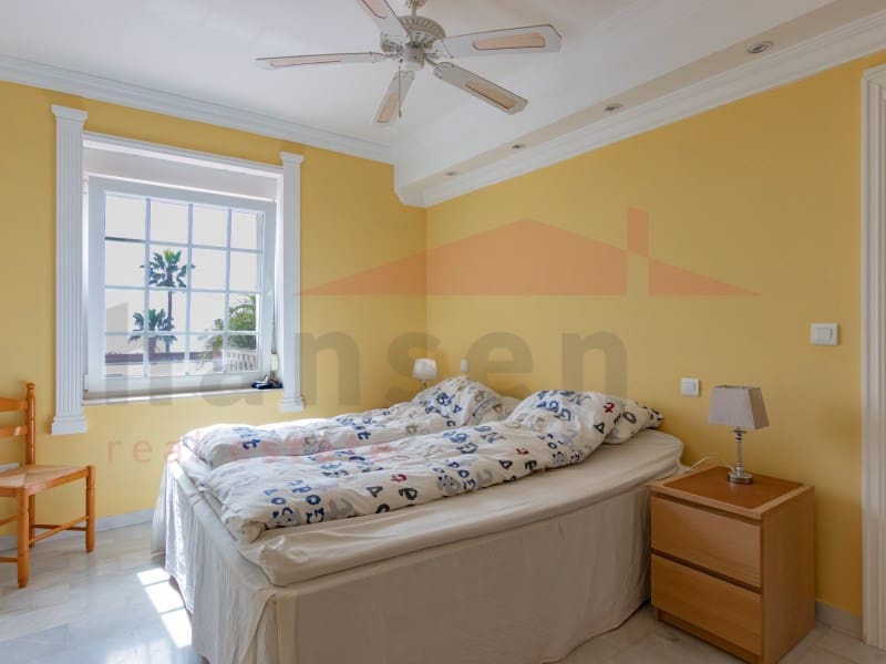 5 Zimmer Villa zu verkaufen in Benajarafe mit Pool - 955.000 € (Ref: 9704898)