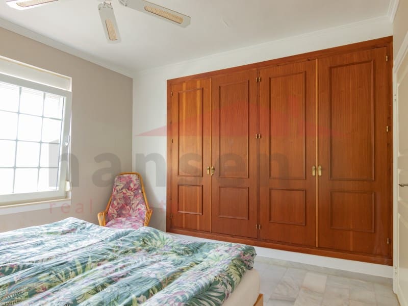 5 Zimmer Villa zu verkaufen in Benajarafe mit Pool - 955.000 € (Ref: 9704898)