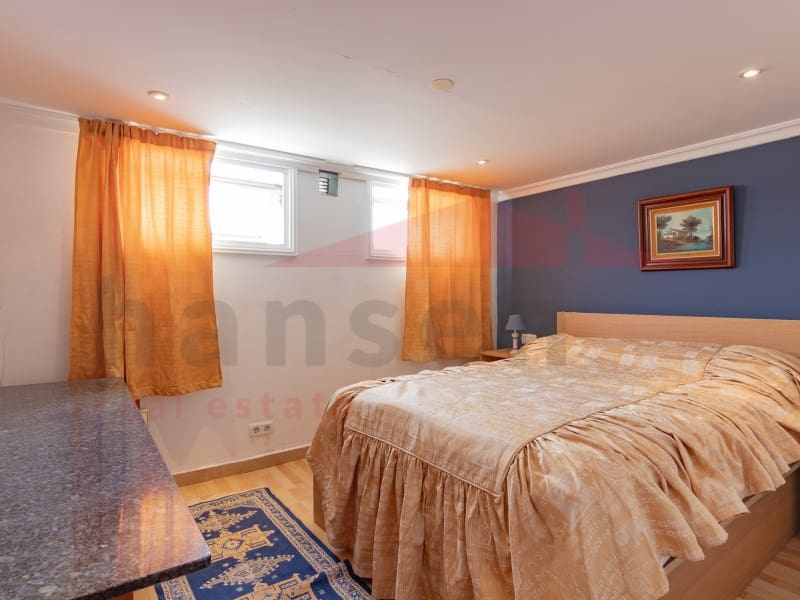 5 Zimmer Villa zu verkaufen in Benajarafe mit Pool - 955.000 € (Ref: 9704898)