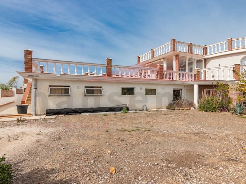 5 Zimmer Villa zu verkaufen in Benajarafe mit Pool - 955.000 € (Ref: 9704898)