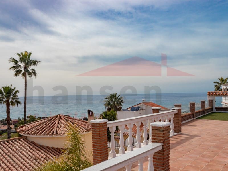 5 Zimmer Villa zu verkaufen in Benajarafe mit Pool - 955.000 € (Ref: 9704898)