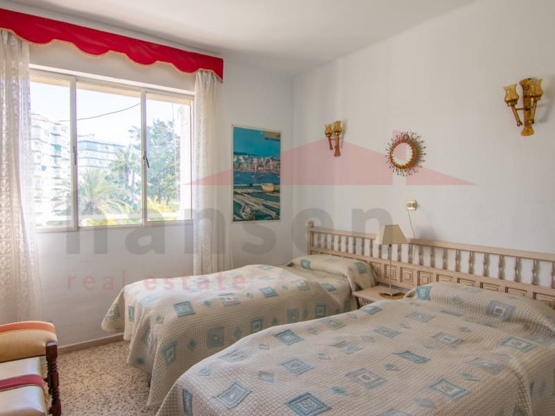 1 bedroom Flat for sale in Torre del Mar with pool - € 195,000 (Ref: 9738391)