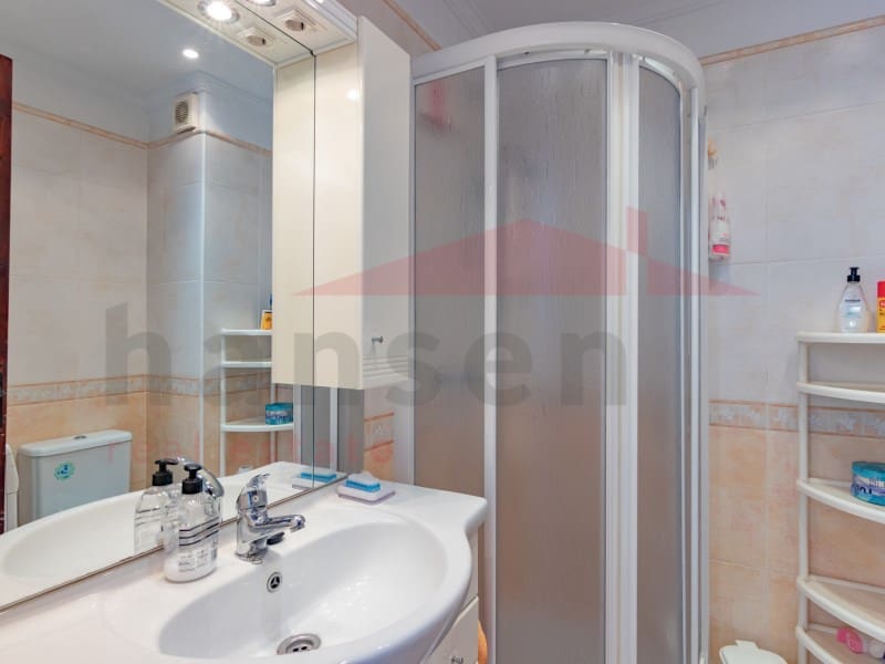 1 bedroom Flat for sale in Torre del Mar with pool - € 195,000 (Ref: 9738391)