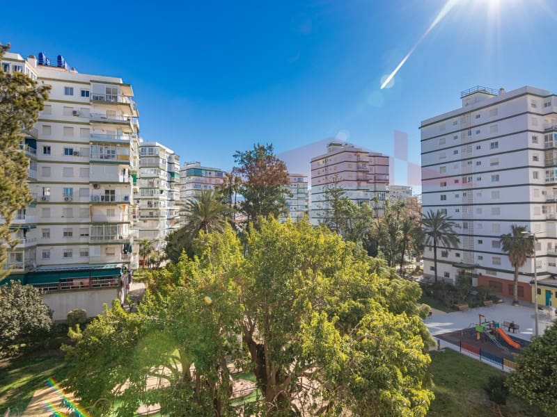 1 bedroom Flat for sale in Torre del Mar with pool - € 195,000 (Ref: 9738391)